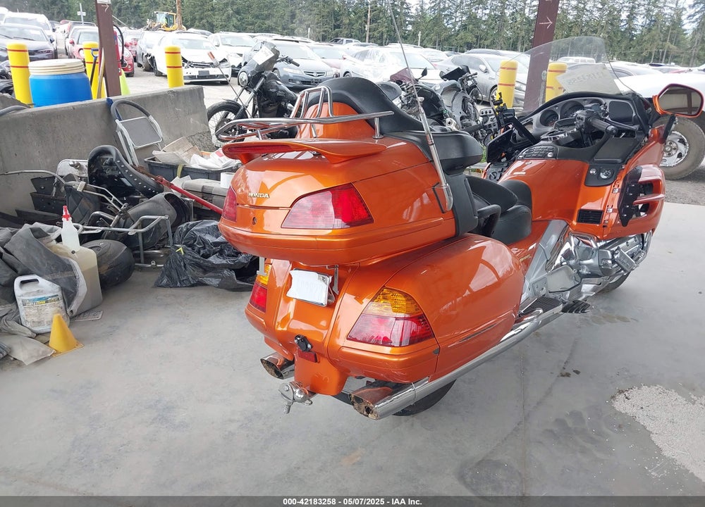 2002 HONDA GL1800 VIN: 1HFSC47012A100267