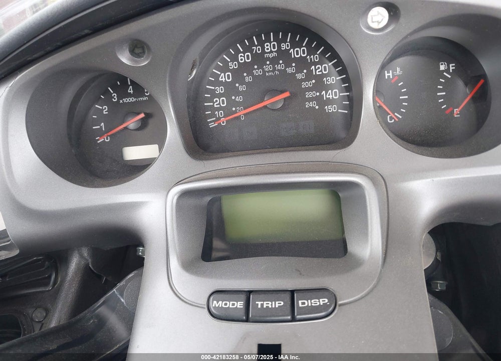 2002 HONDA GL1800 VIN: 1HFSC47012A100267