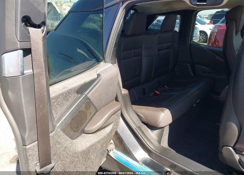 2017 BMW I3 94 AH W/RANGE EXTENDER VIN: WBY1Z8C30HV893766