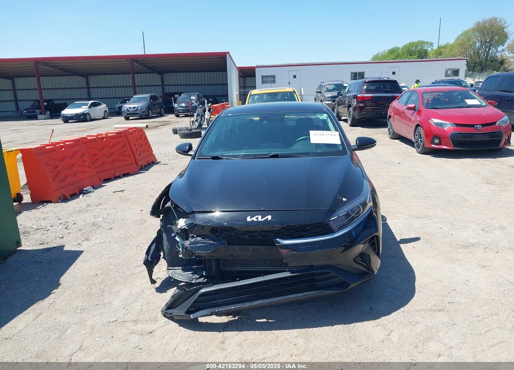 2023 KIA FORTE LXS VIN: 3KPF24AD1PE527981