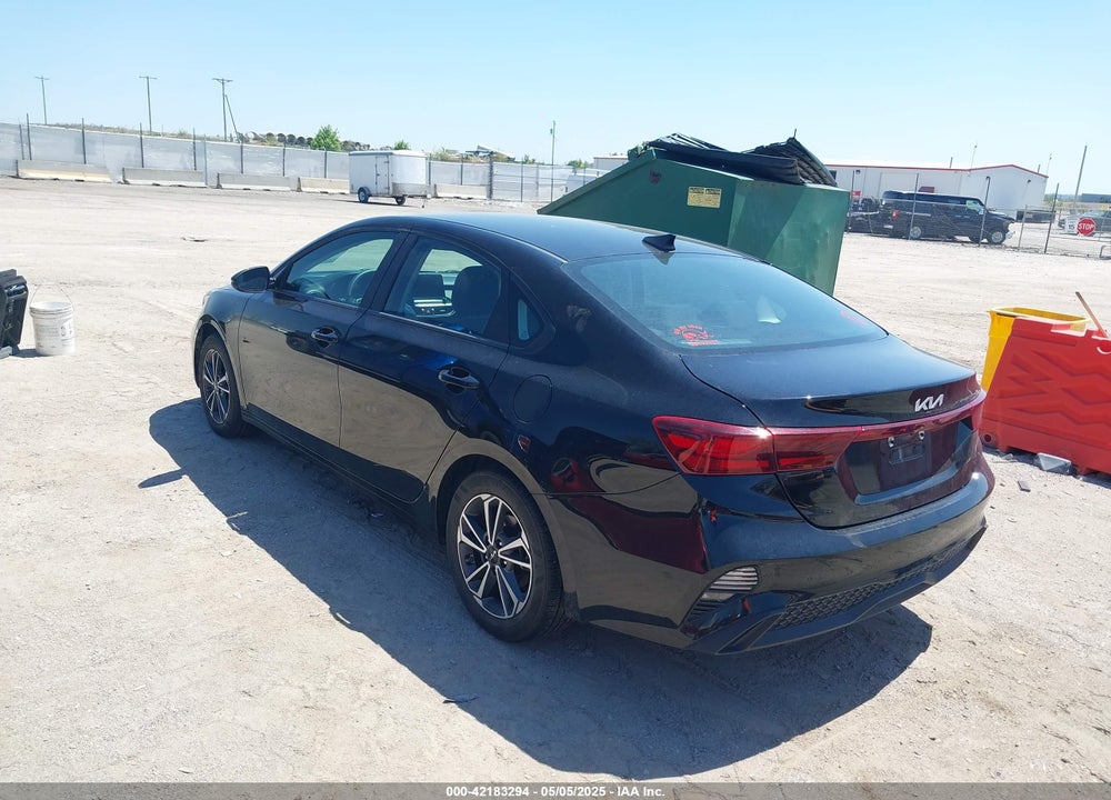 2023 KIA FORTE LXS VIN: 3KPF24AD1PE527981