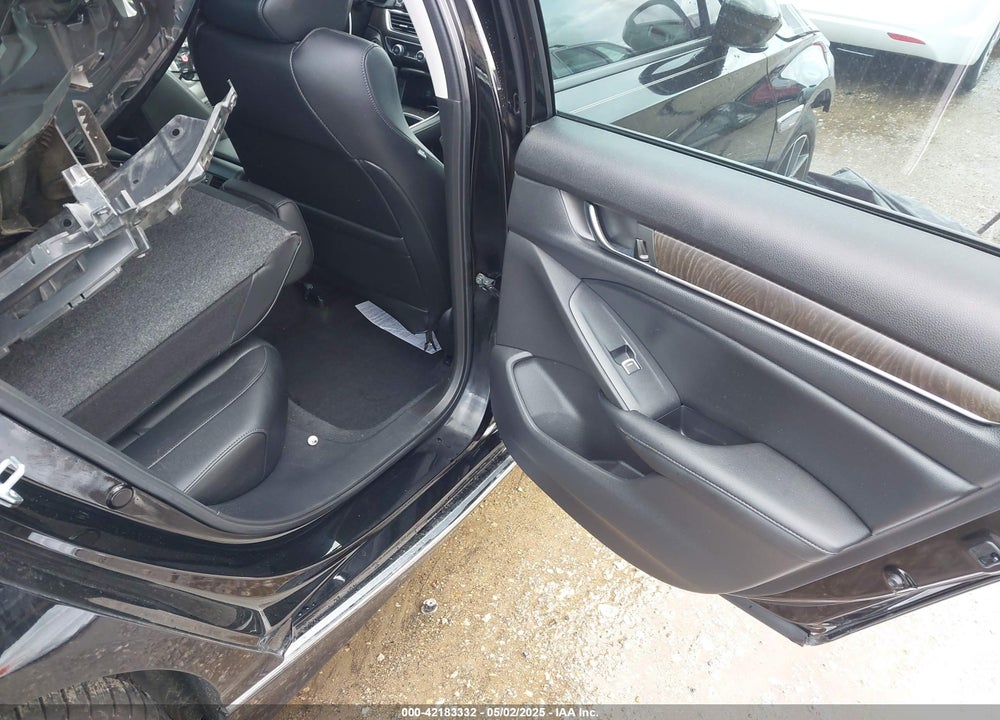 2022 HONDA ACCORD VIN: 1HGCV1F58NA033435