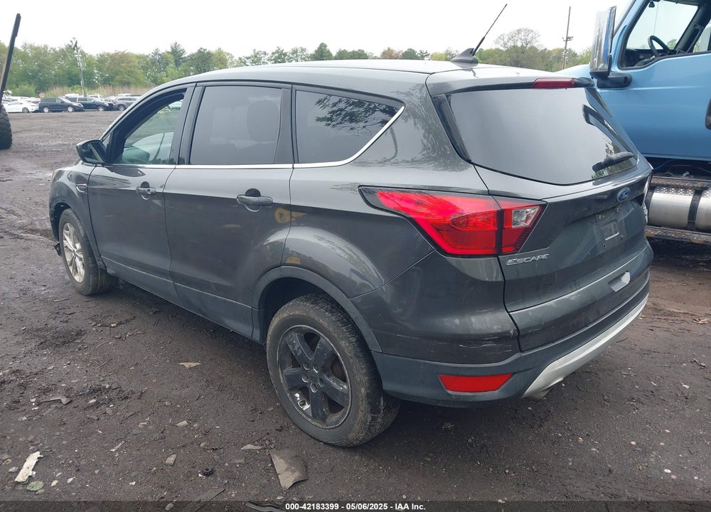 2019 FORD ESCAPE VIN: 1FMCU0GD4KUB95005