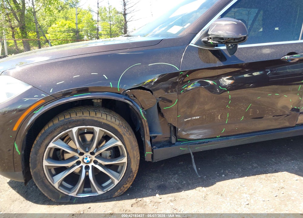 2015 BMW X5 VIN: 5UXKR0C52F0K53219