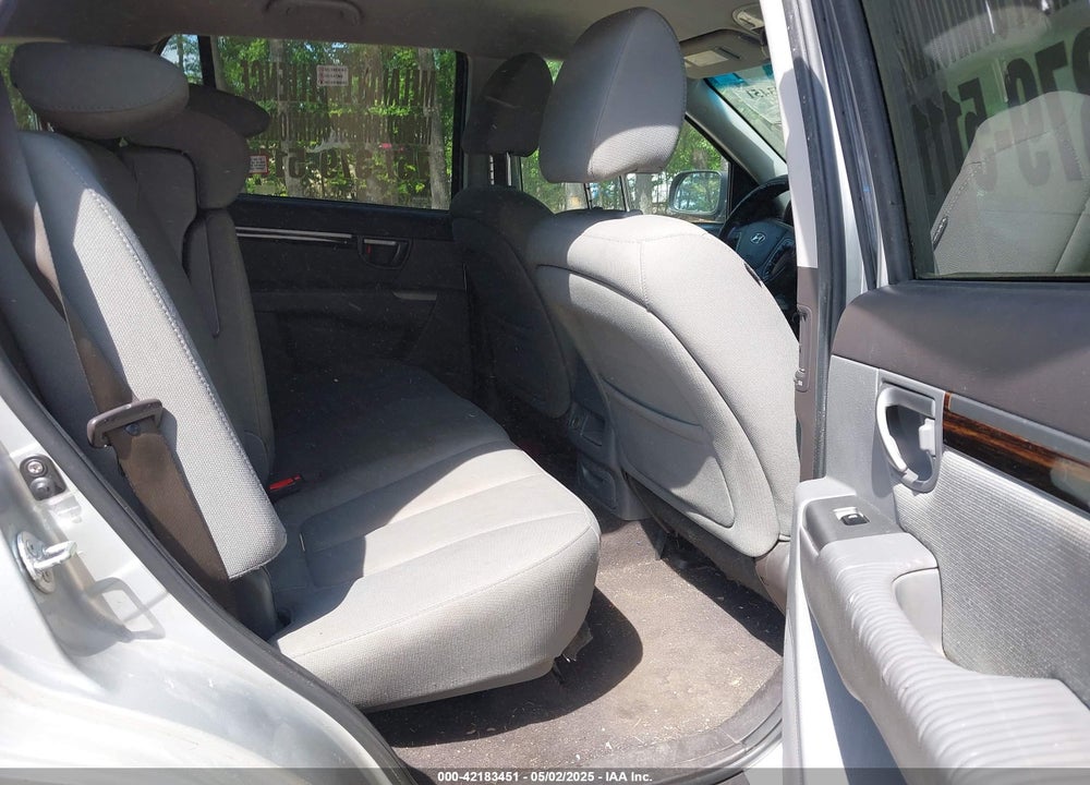 2011 HYUNDAI SANTA FE VIN: 5XYZG4AG3BG020102