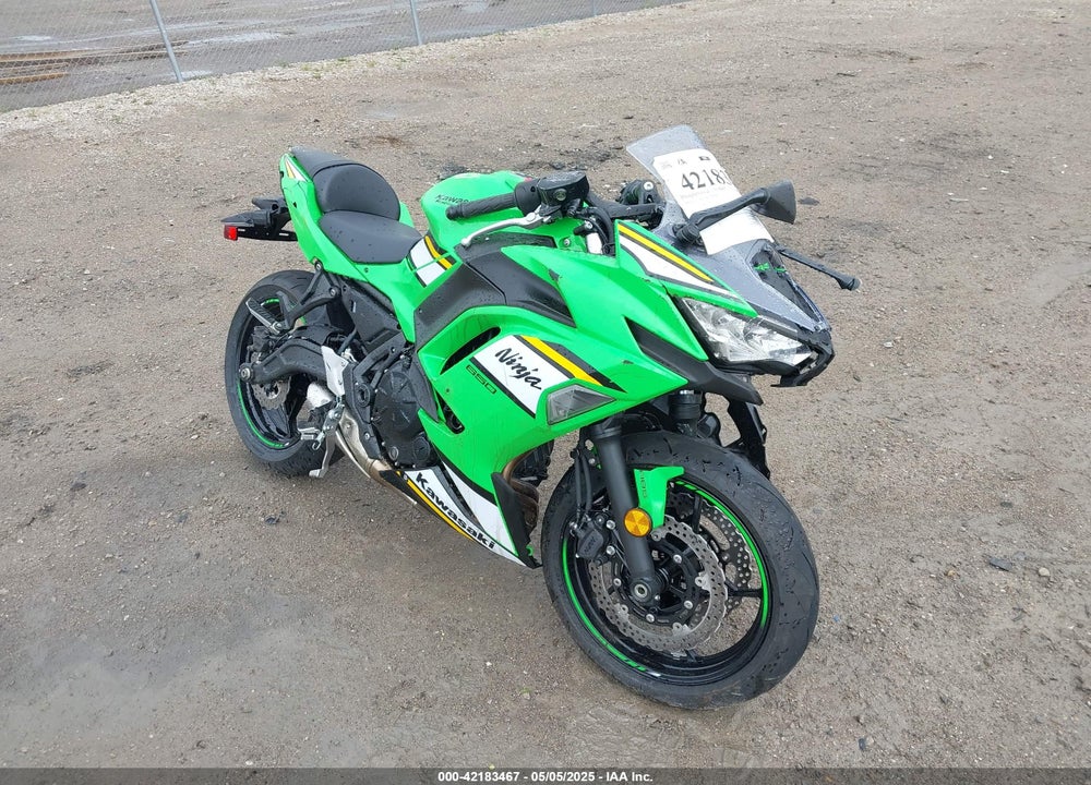 2025 KAWASAKI EX650 P VIN: ML5EXEP10SDAE3884
