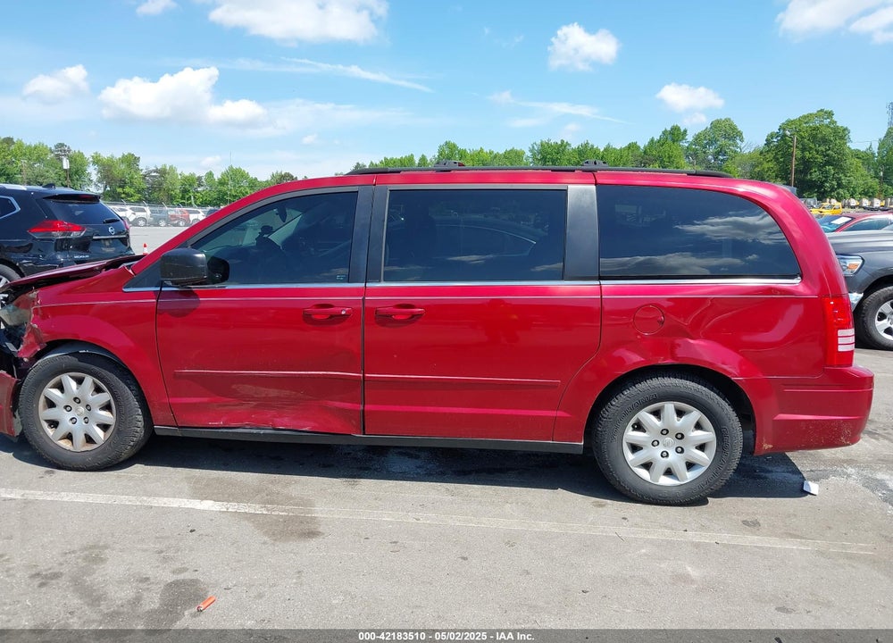 2010 CHRYSLER TOWN & COUNTRY LX VIN: 2A4RR4DE5AR220231
