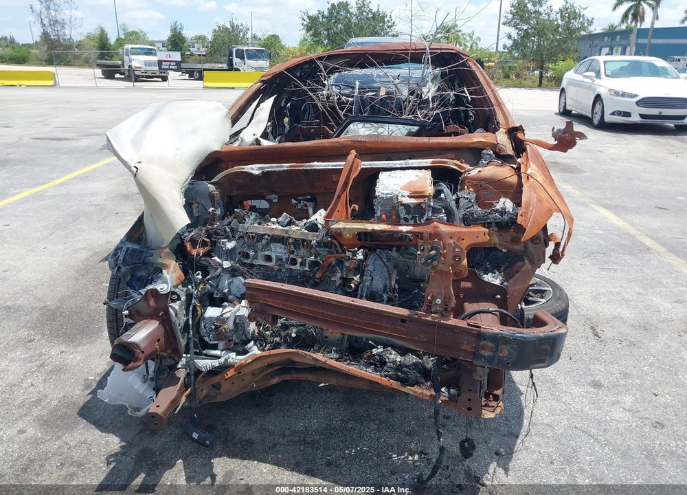 2018 FORD FUSION VIN: 3FA6P0LU4JR197220