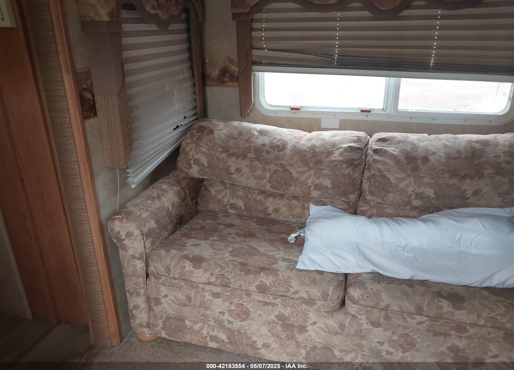 2007 JAYCO CAMPER VIN: 1UJBJ02R071CU0528