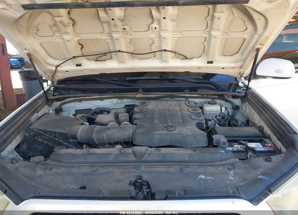 2011 TOYOTA 4RUNNER SR5 V6 VIN: JTEZU5JR6B5020860