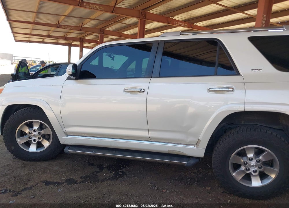 2011 TOYOTA 4RUNNER SR5 V6 VIN: JTEZU5JR6B5020860
