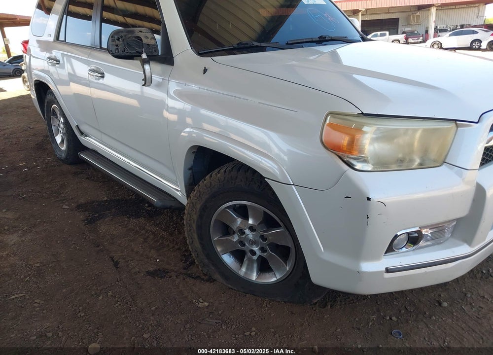 2011 TOYOTA 4RUNNER SR5 V6 VIN: JTEZU5JR6B5020860