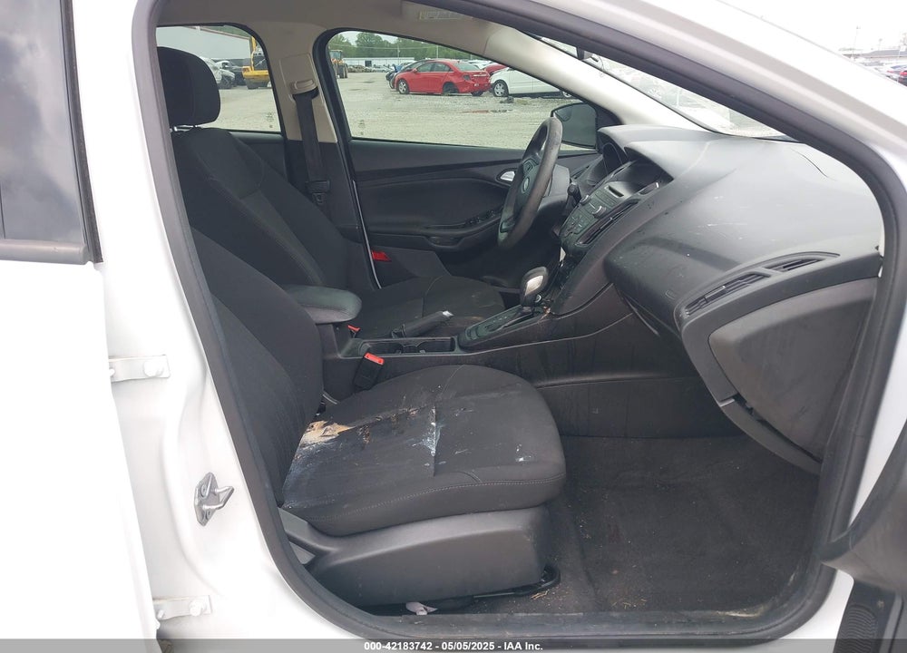 2017 FORD FOCUS VIN: 1FADP3F2XHL291050