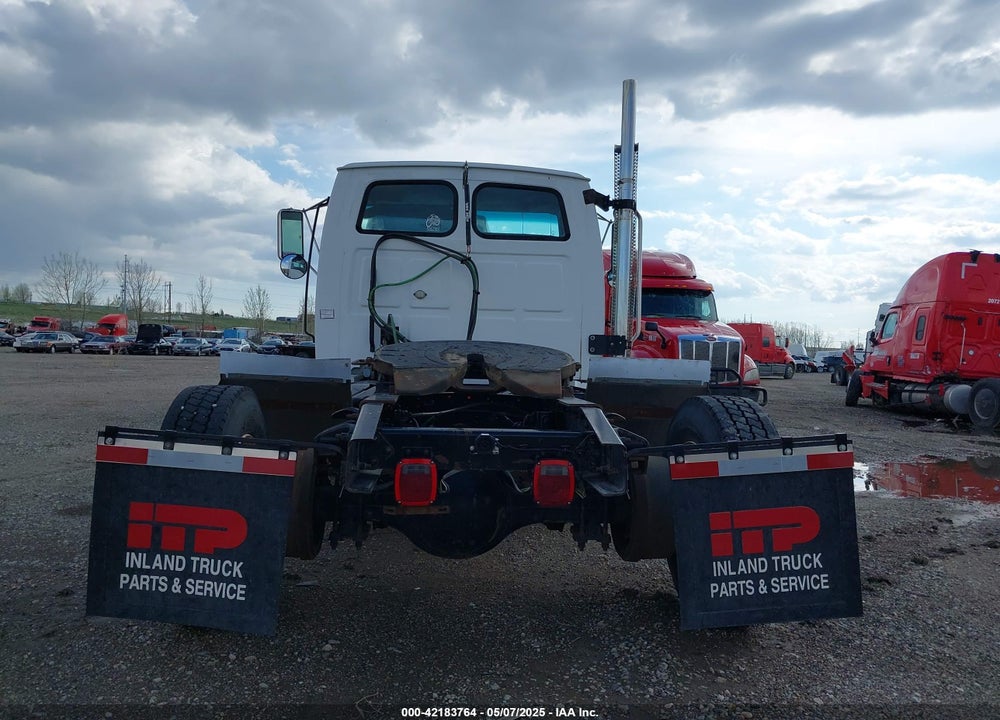 2001 STERLING TRUCK M 7500 VIN: 2FWBAKBS41AJ24858