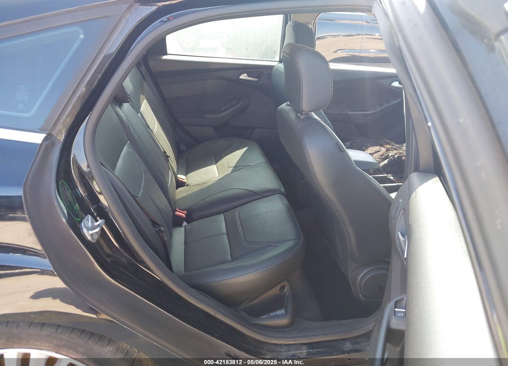 2018 FORD FOCUS VIN: 1FADP3N21JL289677