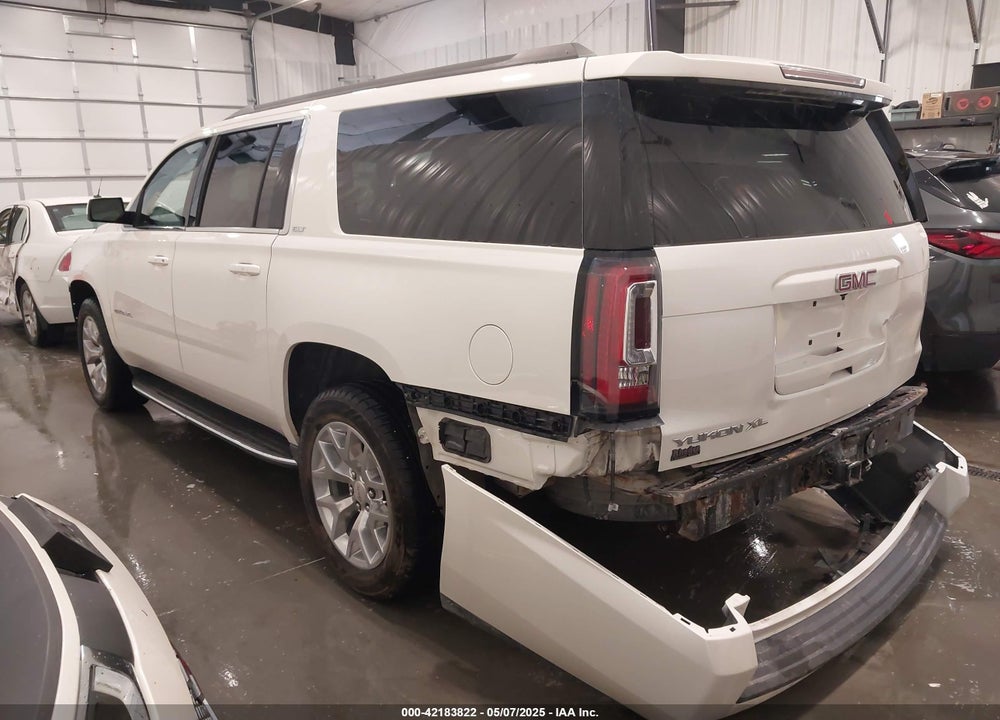 2015 GMC YUKON XL 1500 SLT VIN: 1GKS2HKC7FR669240