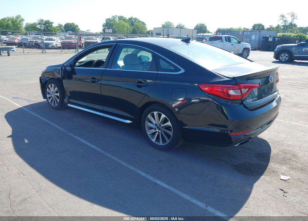 2015 HYUNDAI SONATA VIN: 5NPE34AF1FH052496