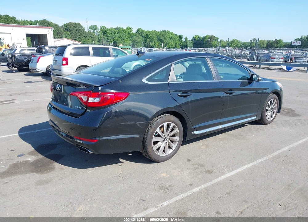 2015 HYUNDAI SONATA VIN: 5NPE34AF1FH052496