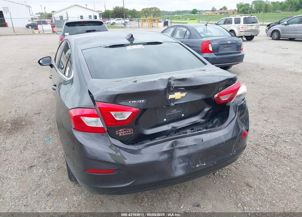 2017 CHEVROLET CRUZE LT AUTO VIN: 1G1BE5SM1H7180365