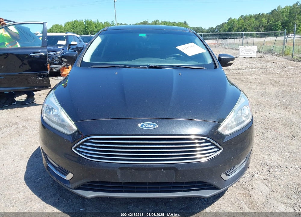 2015 FORD FOCUS VIN: 1FADP3N28FL325033