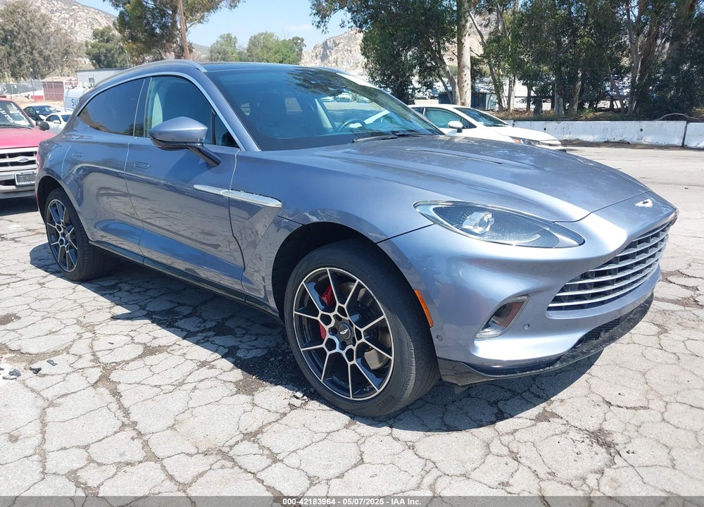 2021 ASTON MARTIN DBX VIN: SCFVUJAW8MTV02568