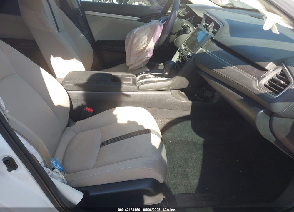 2016 HONDA CIVIC VIN: 19XFC2F80GE001239