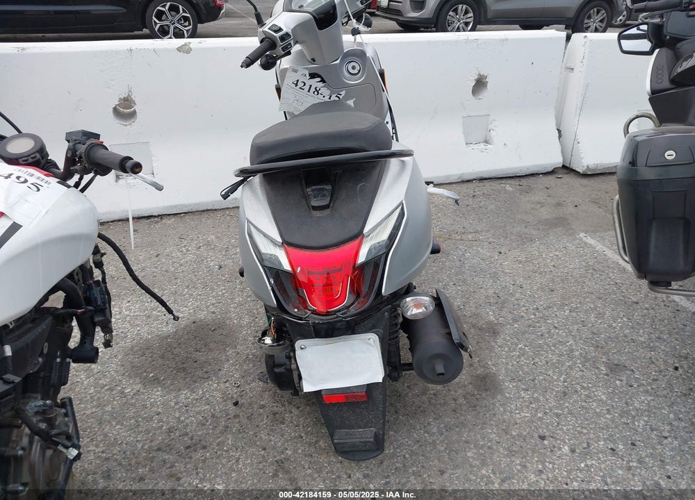 2022 KYMCO USA INC LIKE 150 VIN: LC2DBJ146NC100111