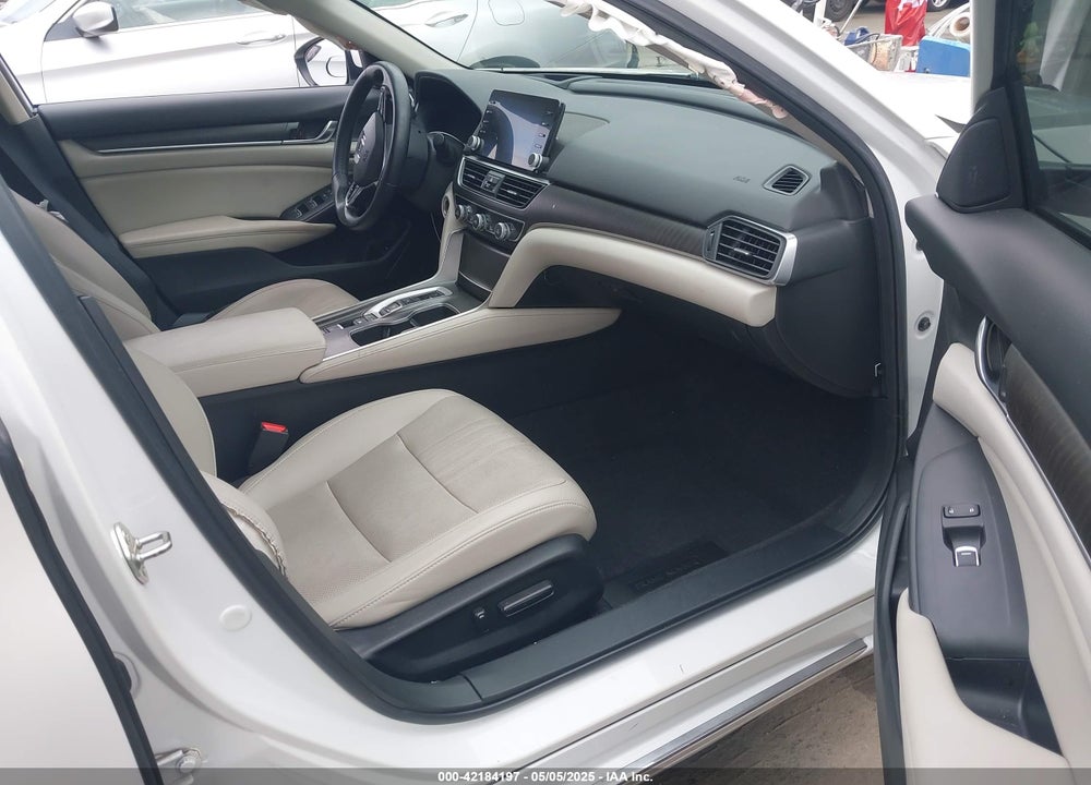 2019 HONDA ACCORD VIN: 1HGCV3F9XKA000284