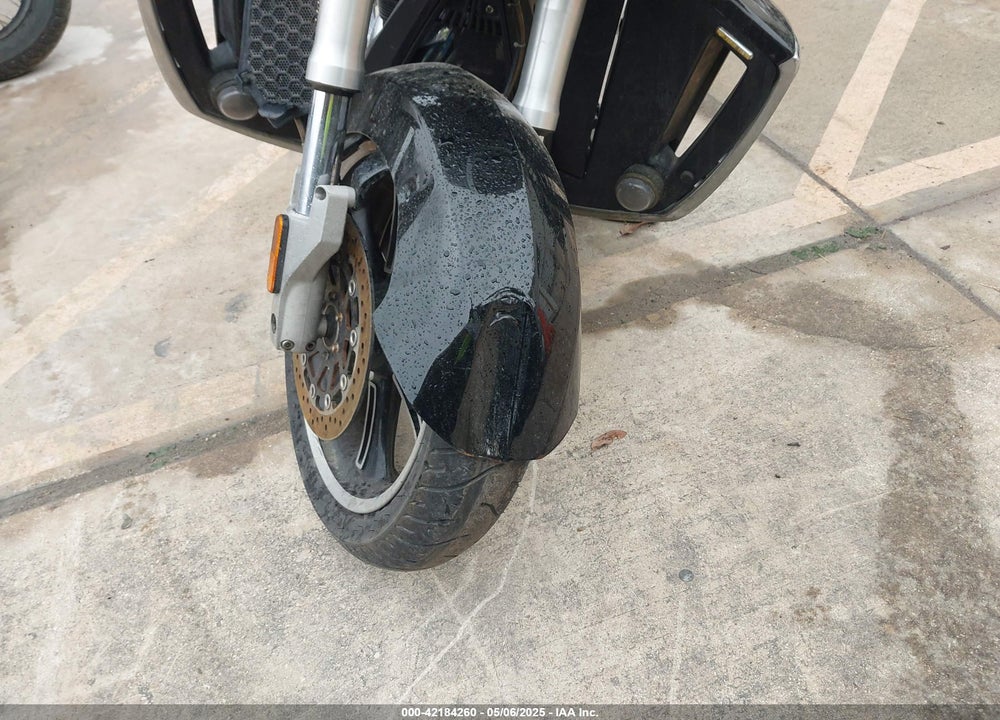 2011 VICTORY MOTORCYCLES CROSS COUNTRY STANDARD VIN: 5VPDB36N8B3000217