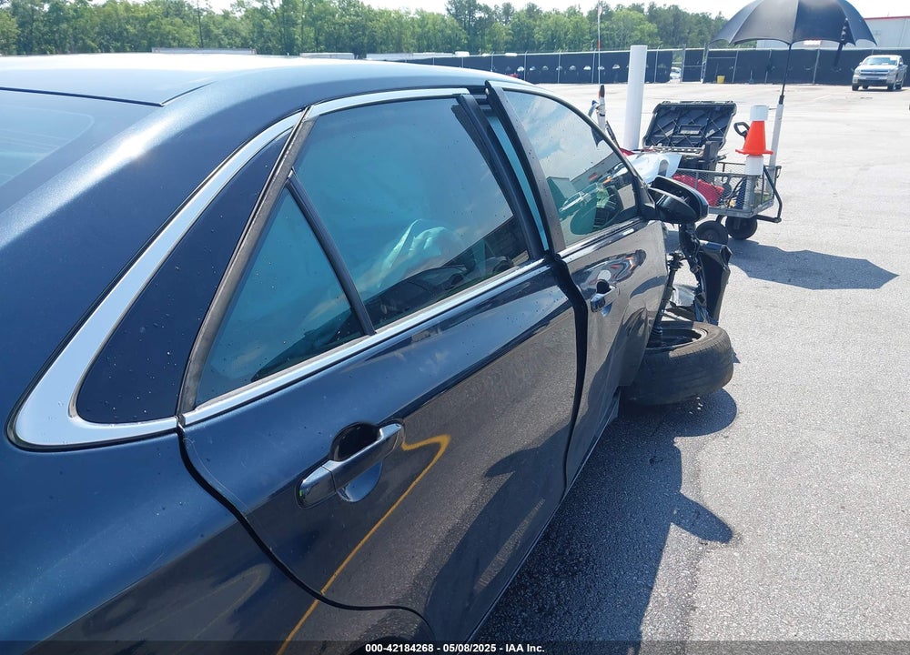 2017 TOYOTA CAMRY LE/XLE/SE/XSE VIN: 4T1BF1FK5HU293593