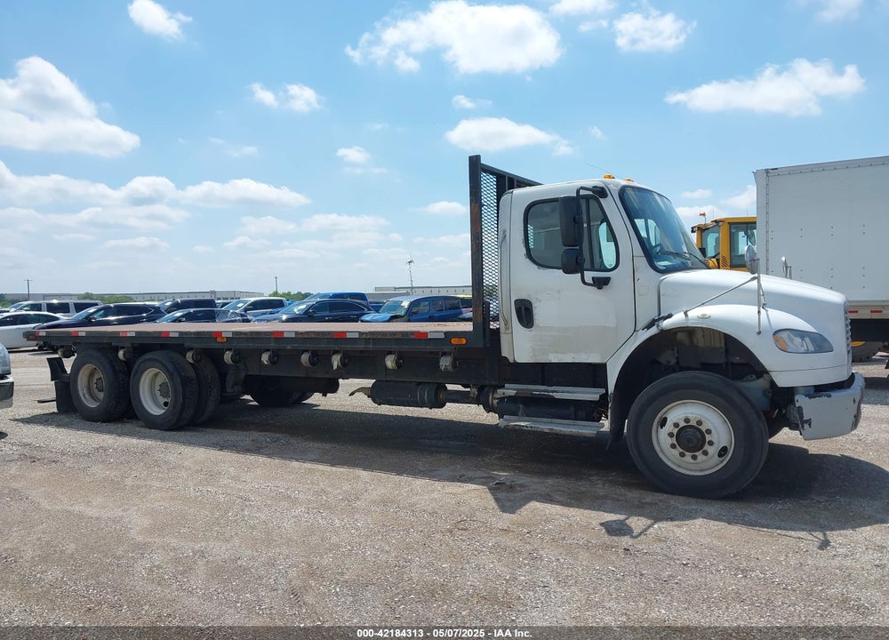 2016 FREIGHTLINER M2 VIN: 1FVHCYCY5GHHB6210
