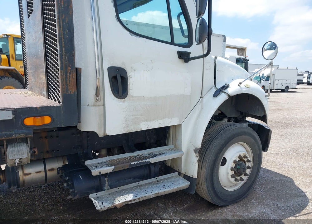 2016 FREIGHTLINER M2 VIN: 1FVHCYCY5GHHB6210