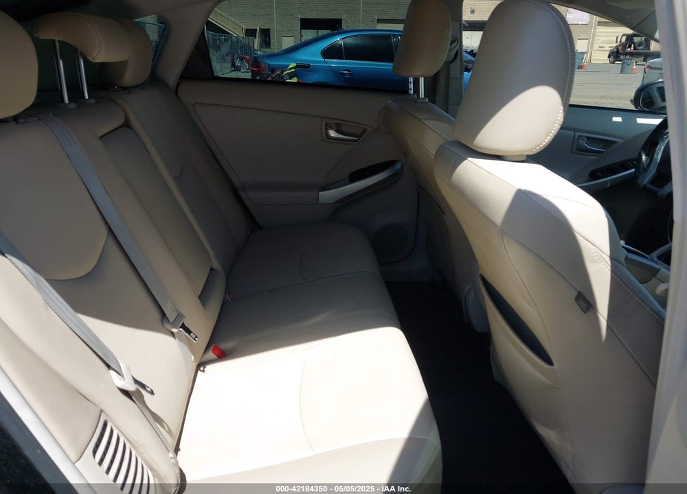 2014 TOYOTA PRIUS VIN: JTDKN3DUXE1774069