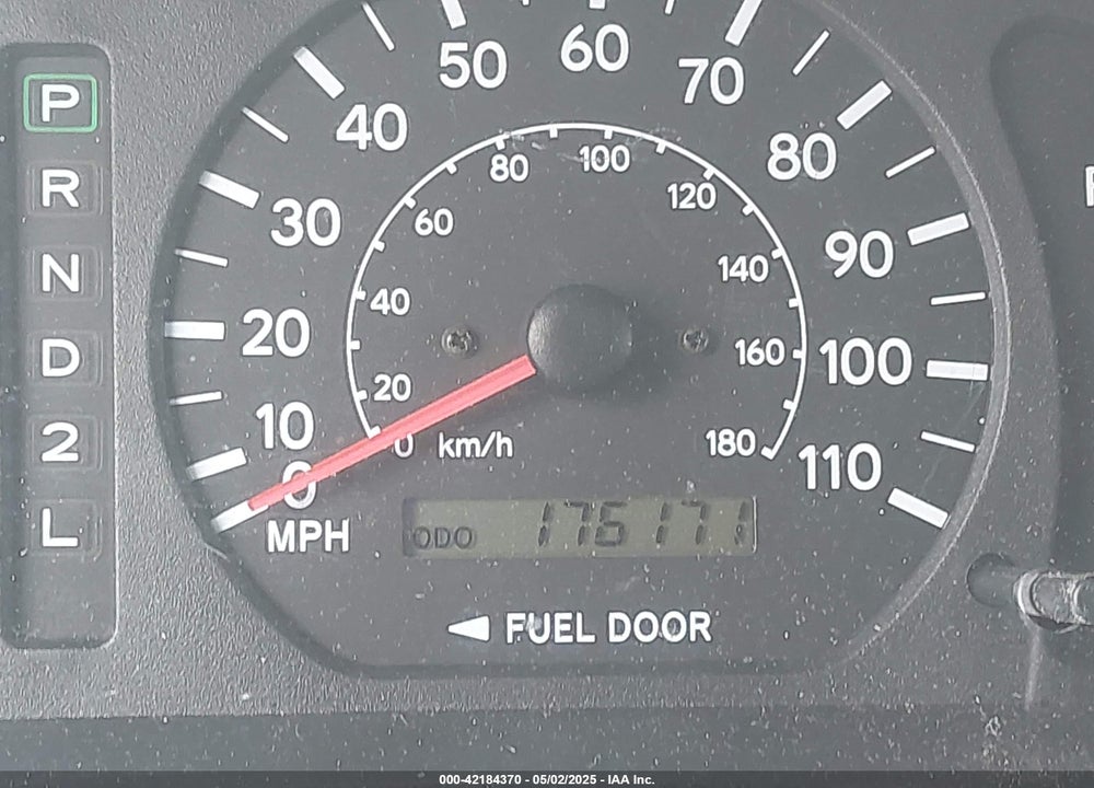 2000 TOYOTA SIENNA VIN: 4T3ZF13C4YU309866