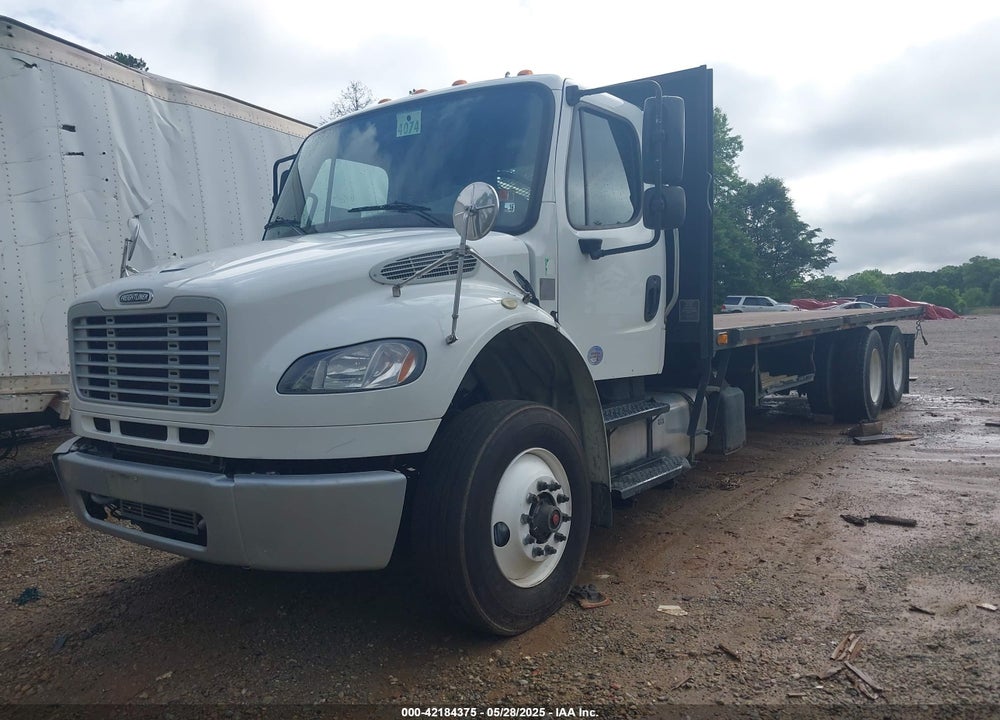 2017 FREIGHTLINER M2 106 VIN: 1FVHCYCY8HHJB2231