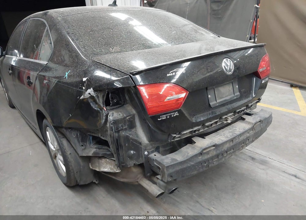 2013 VOLKSWAGEN JETTA 2.5L SE VIN: 3VWDX7AJ8DM258179