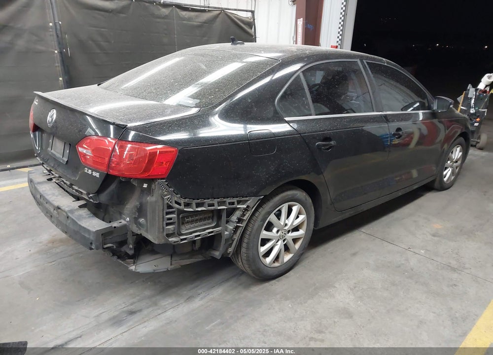 2013 VOLKSWAGEN JETTA 2.5L SE VIN: 3VWDX7AJ8DM258179