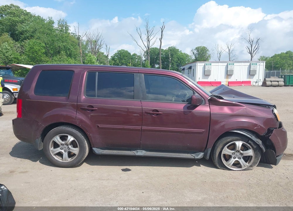 2014 HONDA PILOT EX-L VIN: 5FNYF4H77EB055015