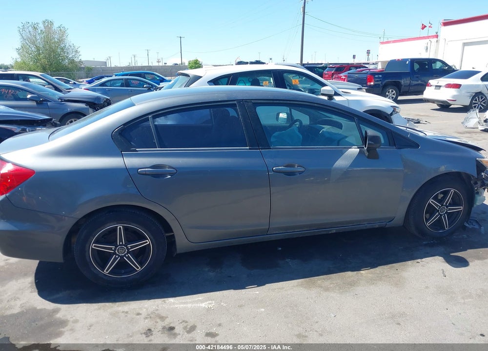 2012 HONDA CIVIC VIN: 19XFB2F52CE305689