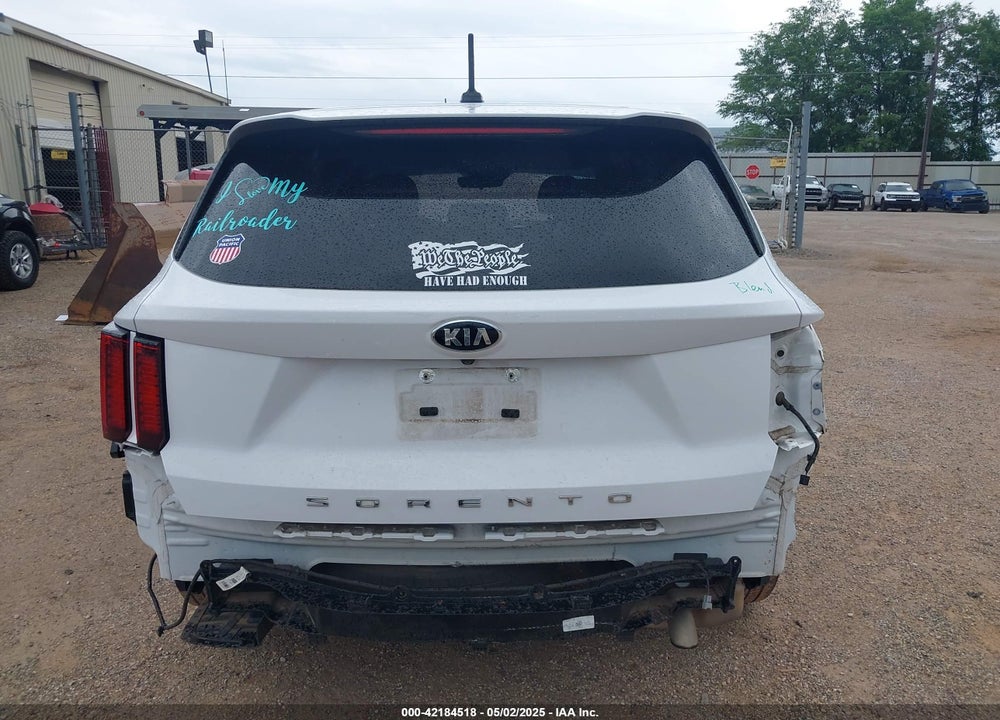2021 KIA SORENTO LX VIN: 5XYRG4LC3MG055381
