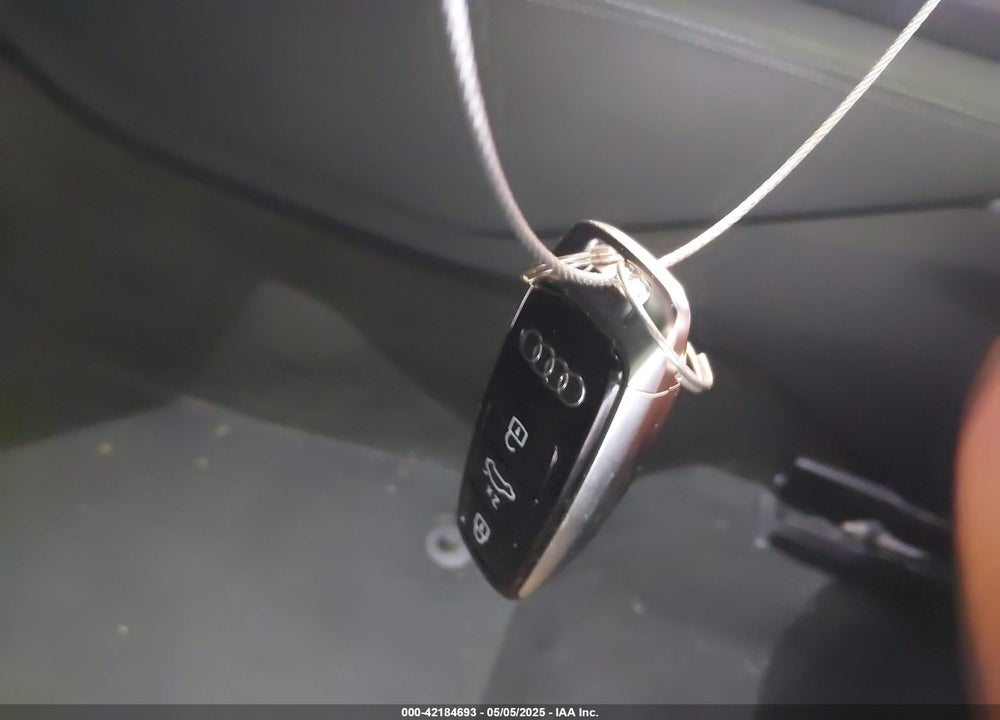 2019 AUDI E-TRON VIN: WA1LAAGE4KB023803