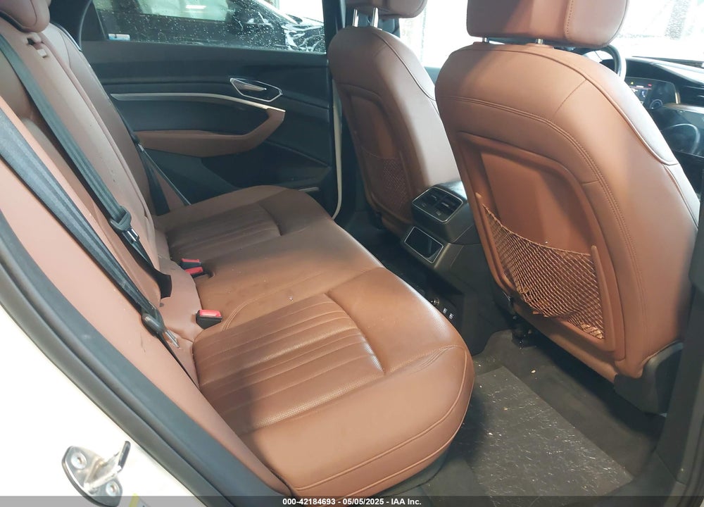 2019 AUDI E-TRON VIN: WA1LAAGE4KB023803
