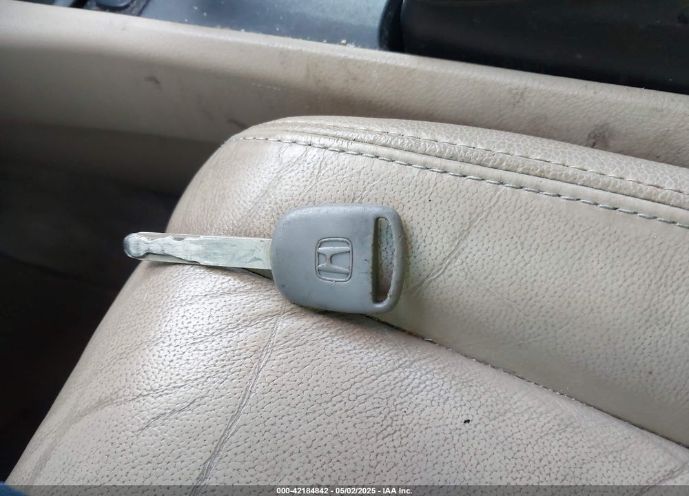 2010 HONDA ACCORD VIN: 1HGCP2F84AA159473