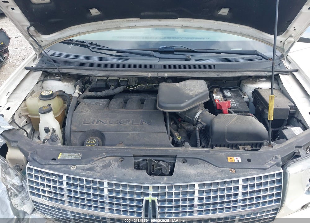 2008 LINCOLN MKX VIN: 2LMDU88C98BJ11756
