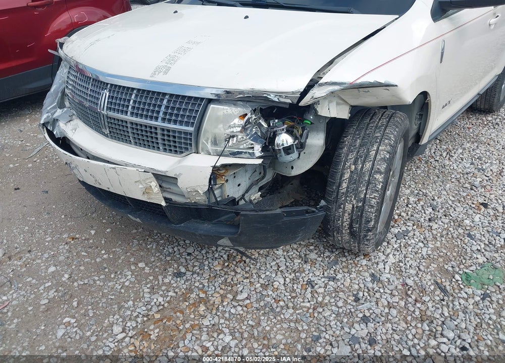 2008 LINCOLN MKX VIN: 2LMDU88C98BJ11756