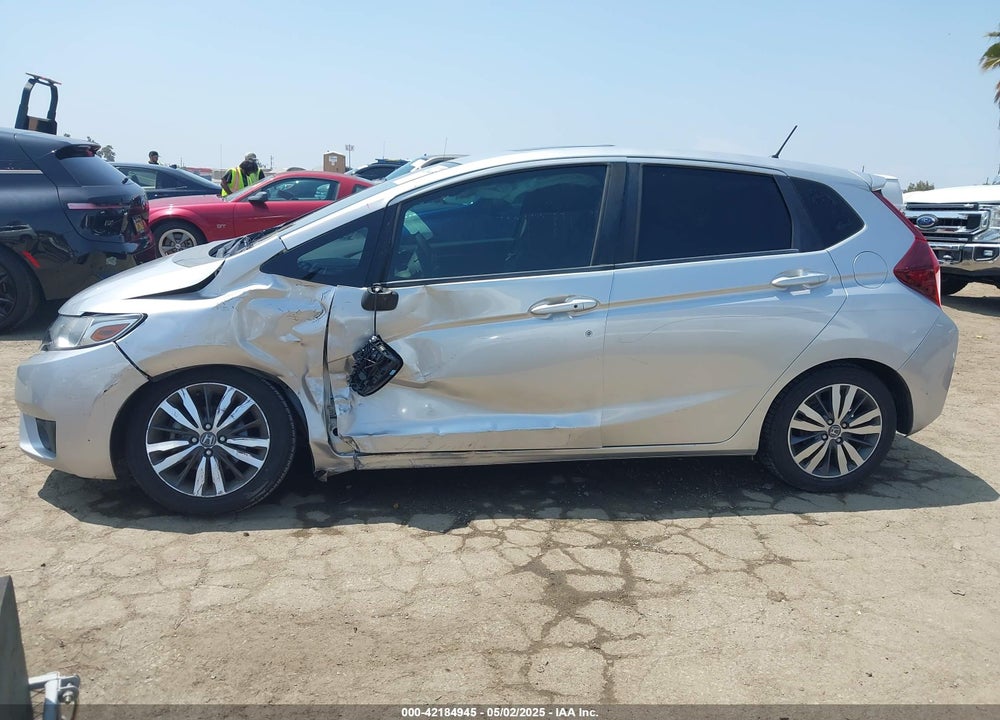 2015 HONDA FIT VIN: 3HGGK5G80FM742312