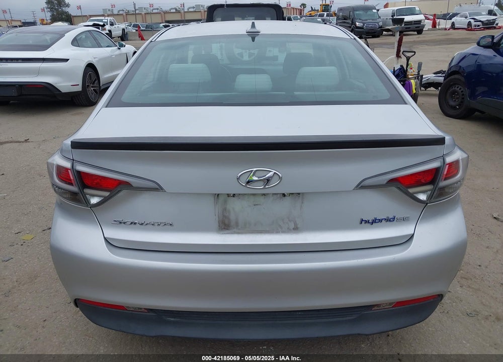2016 HYUNDAI SONATA HYBRID SE VIN: KMHE24L18GA029712