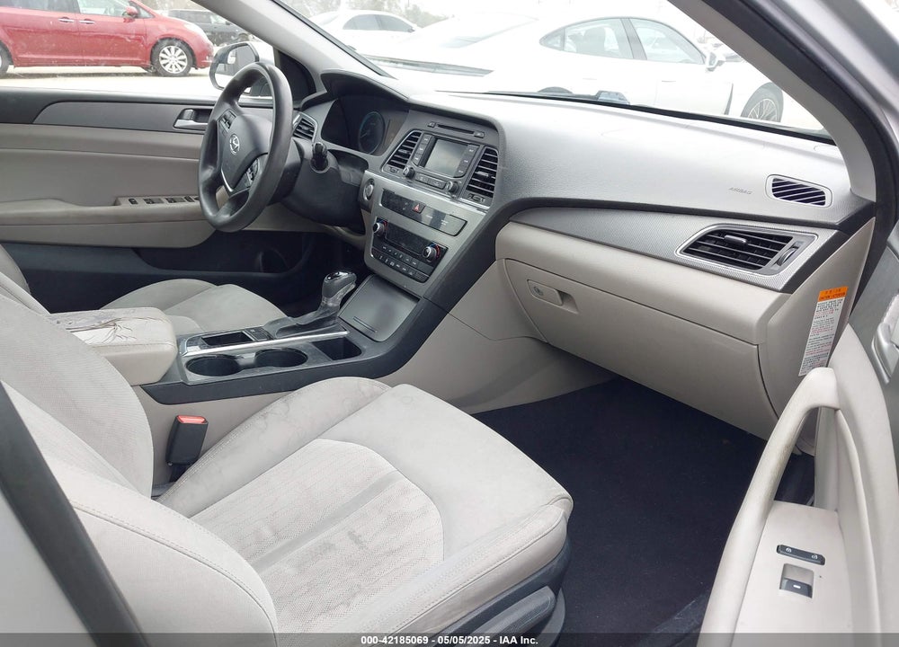 2016 HYUNDAI SONATA HYBRID SE VIN: KMHE24L18GA029712