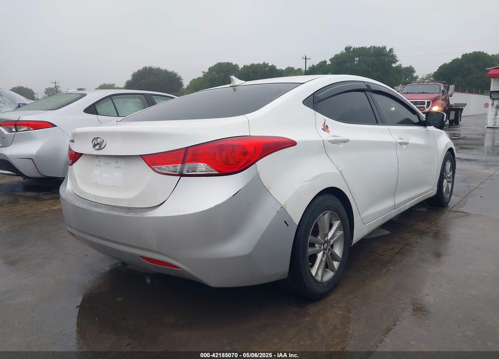 2013 HYUNDAI ELANTRA VIN: 5NPDH4AE3DH288374