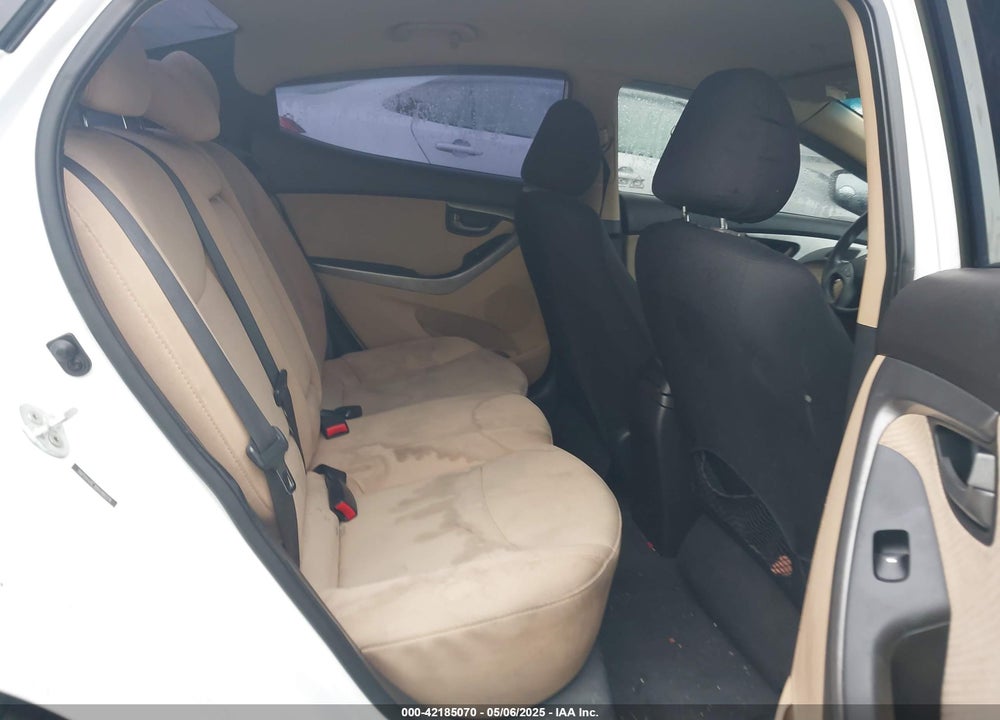 2013 HYUNDAI ELANTRA VIN: 5NPDH4AE3DH288374